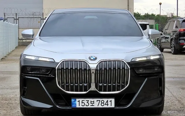 인천신용불량중고차 7시리즈 (G70) 740i sDrive M 스포츠 매물 사진 17 - 2023/08 45,993km