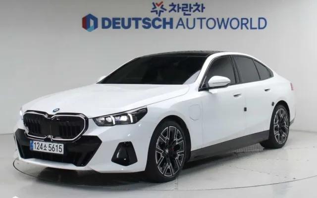 인천신용불량중고차 5시리즈 (G60) 530e xDrive 매물 사진 4 - 2025/11 7,149km